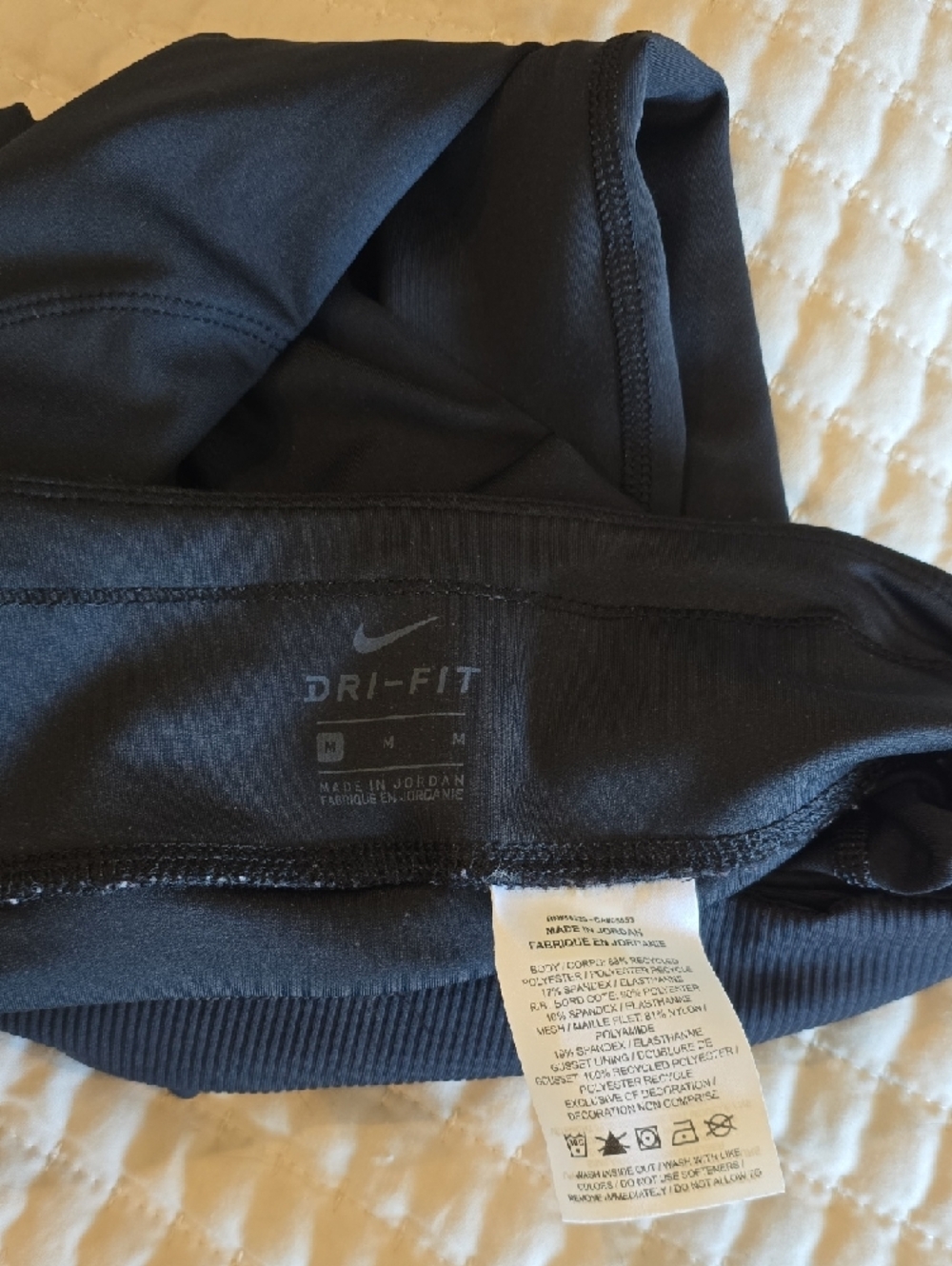 Nike Kids Black Leggings with White Nike Air Logo - Picture 2 of 2